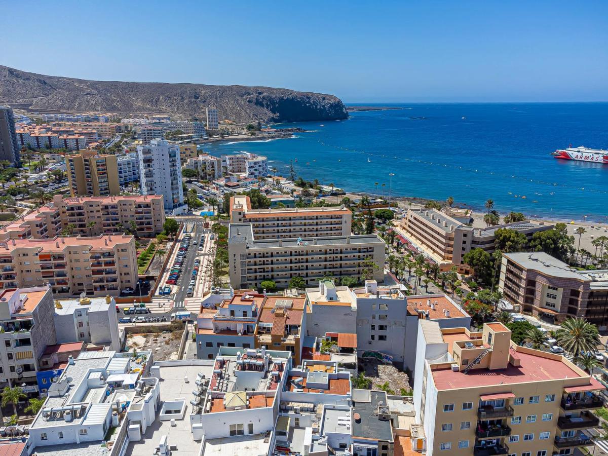 Luxury Holidays Suites, Playa De Los Cristianos Лос-Крістіанос Екстер'єр фото