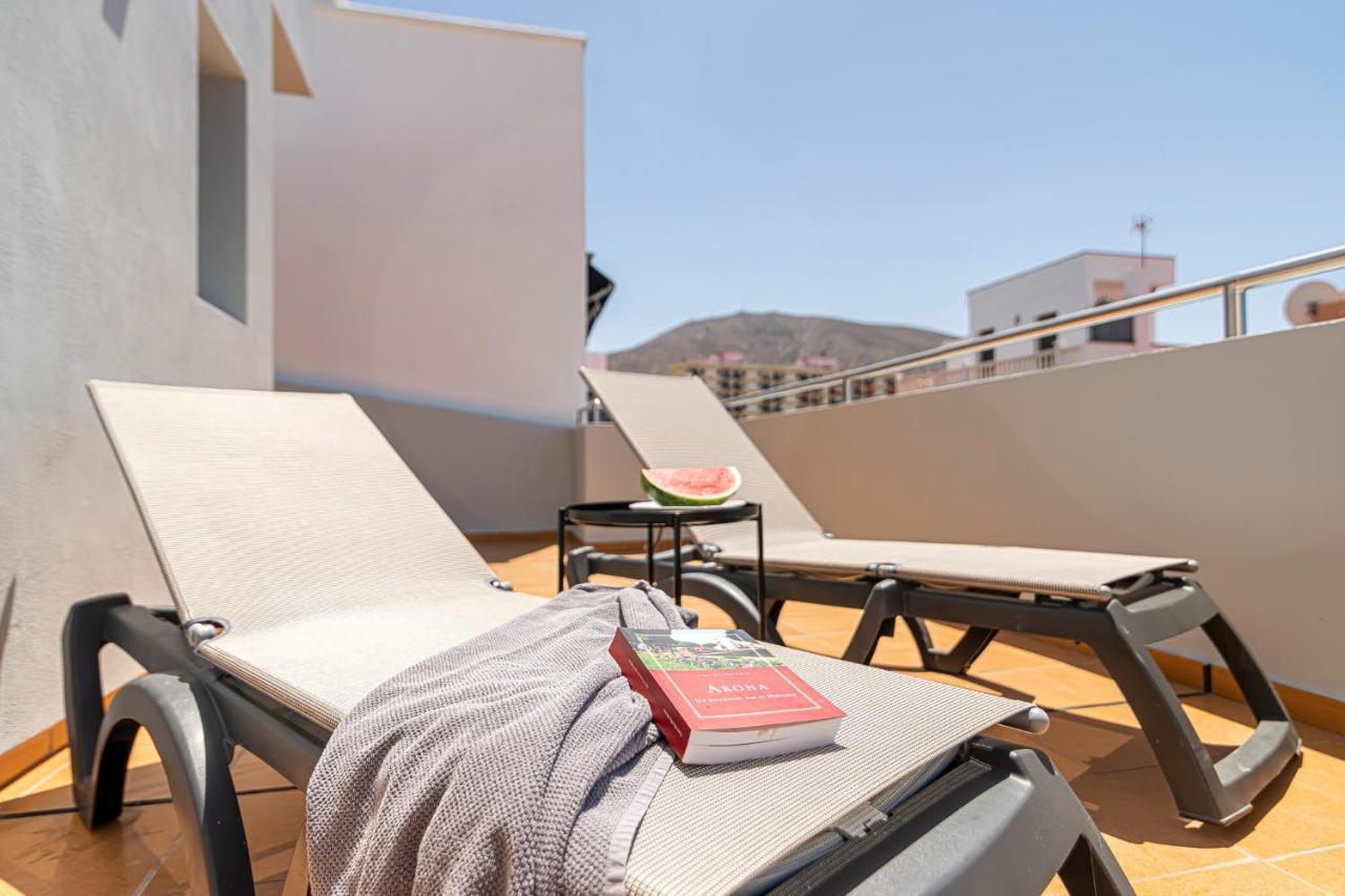 Luxury Holidays Suites, Playa De Los Cristianos Лос-Крістіанос Екстер'єр фото