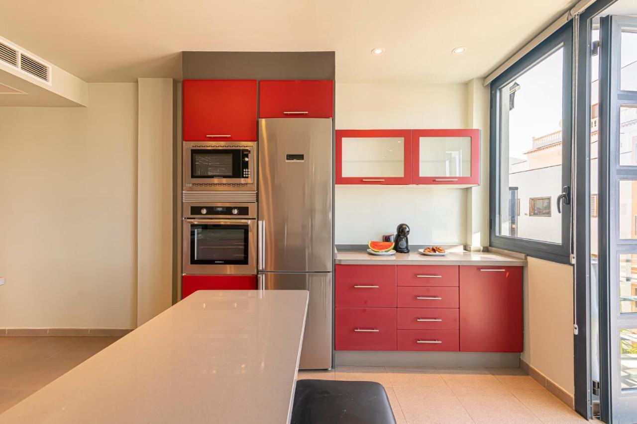 Luxury Holidays Suites, Playa De Los Cristianos Лос-Крістіанос Екстер'єр фото