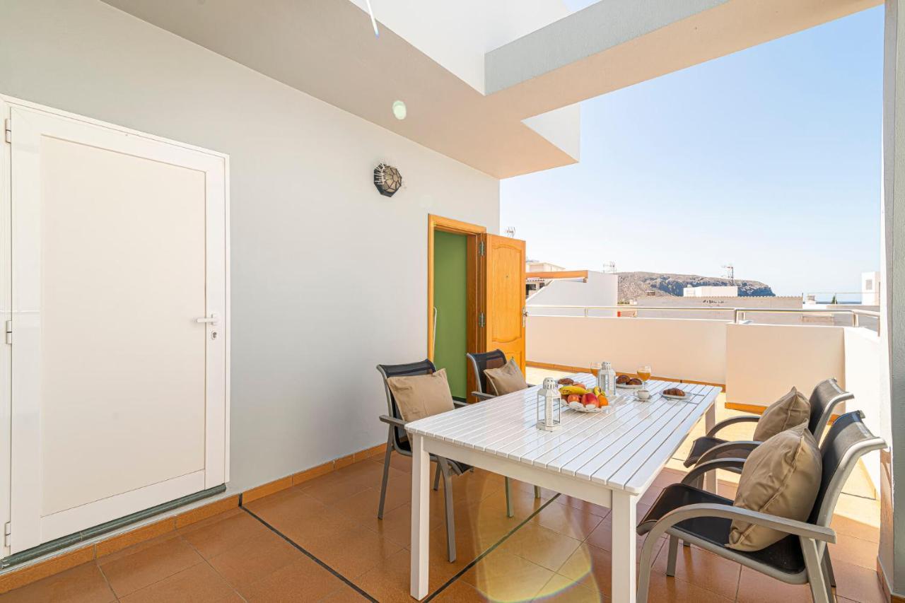 Luxury Holidays Suites, Playa De Los Cristianos Лос-Крістіанос Екстер'єр фото