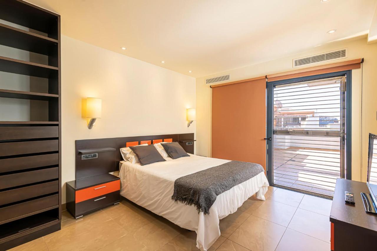 Luxury Holidays Suites, Playa De Los Cristianos Лос-Крістіанос Екстер'єр фото