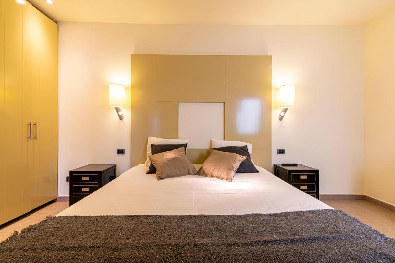 Luxury Holidays Suites, Playa De Los Cristianos Лос-Крістіанос Екстер'єр фото