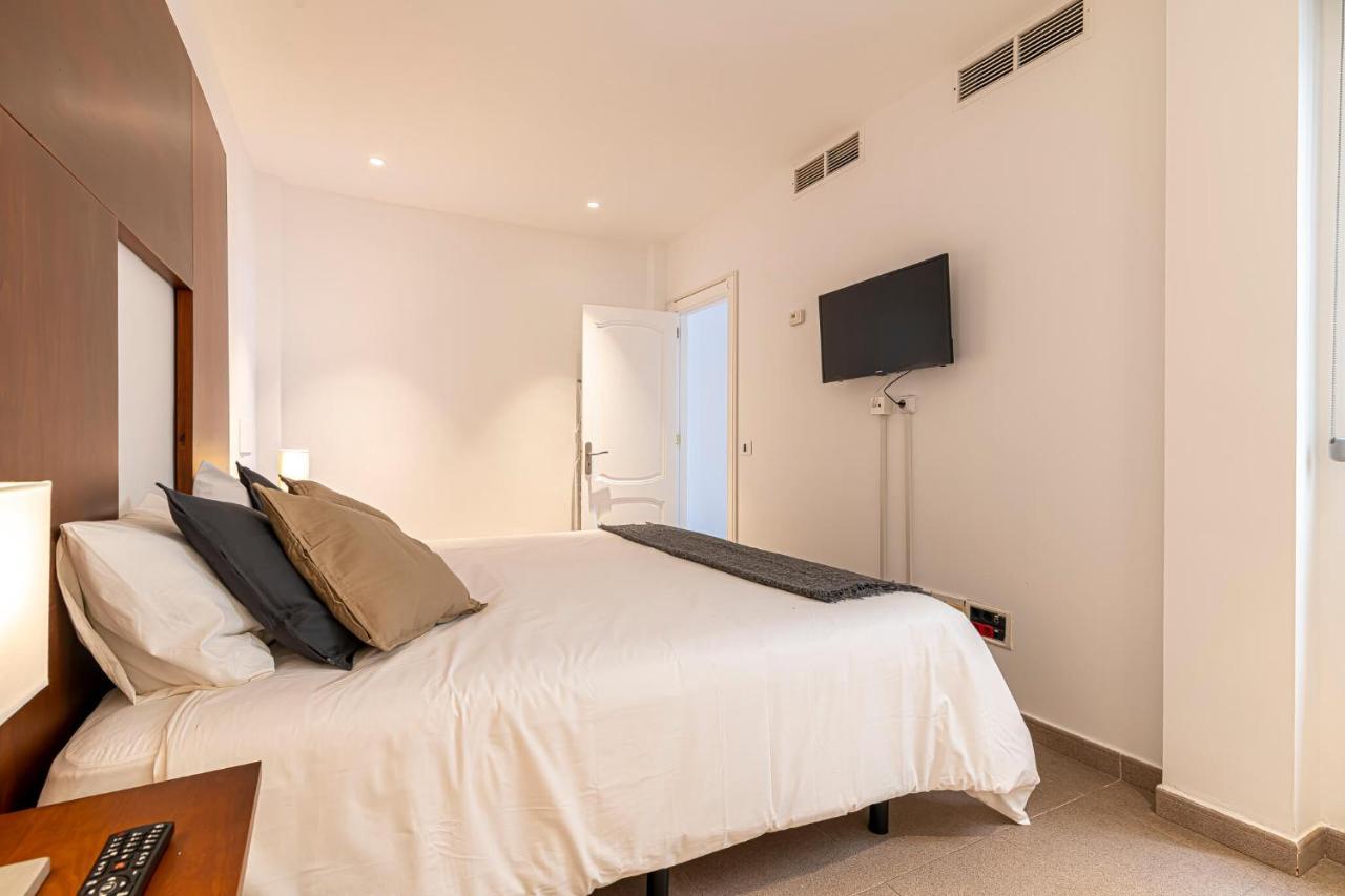 Luxury Holidays Suites, Playa De Los Cristianos Лос-Крістіанос Екстер'єр фото