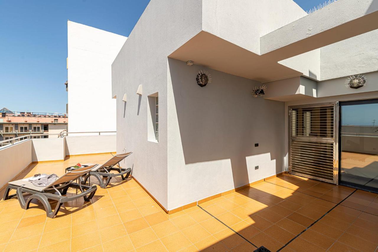 Luxury Holidays Suites, Playa De Los Cristianos Лос-Крістіанос Екстер'єр фото