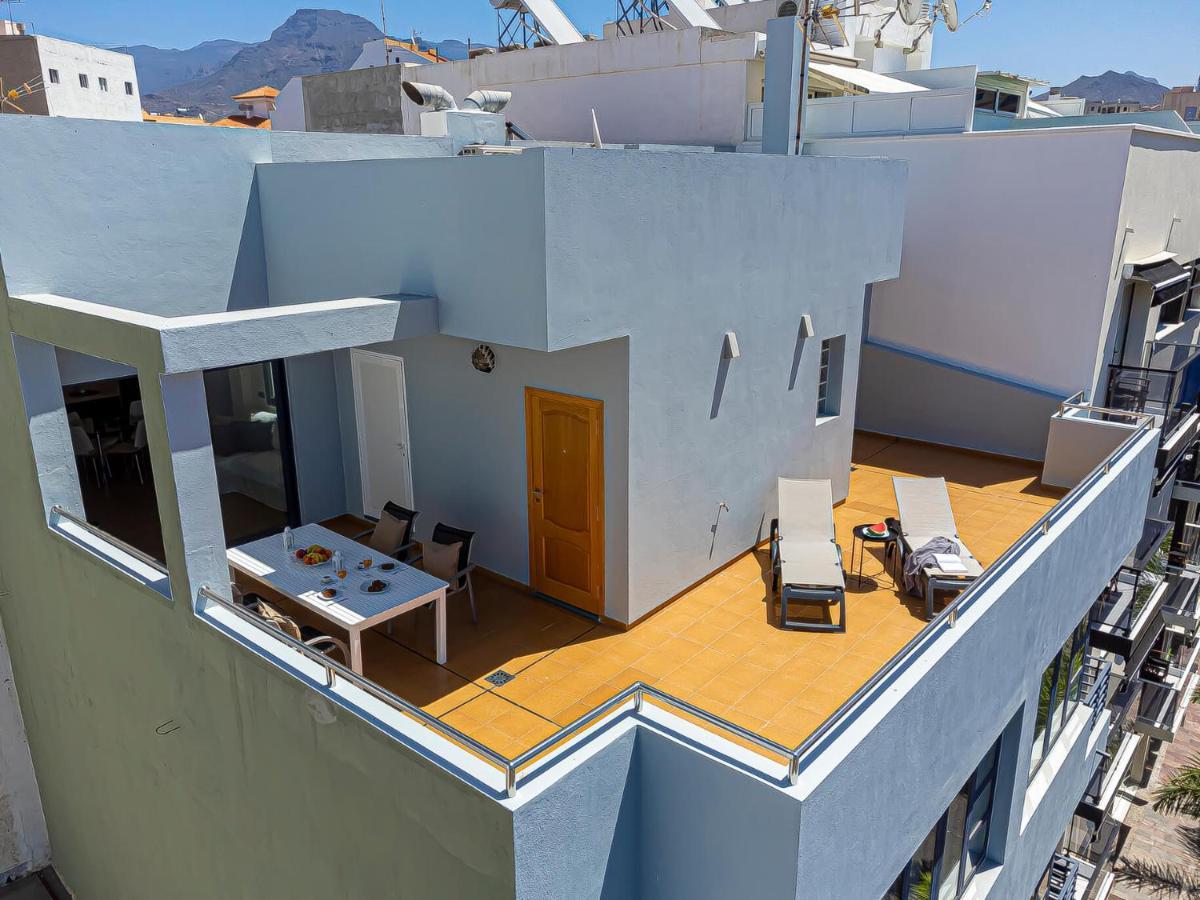 Luxury Holidays Suites, Playa De Los Cristianos Лос-Крістіанос Екстер'єр фото