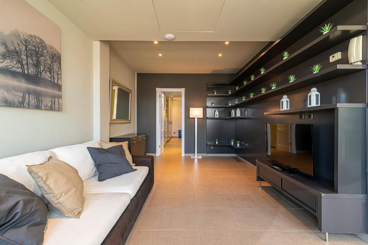 Luxury Holidays Suites, Playa De Los Cristianos Лос-Крістіанос Екстер'єр фото