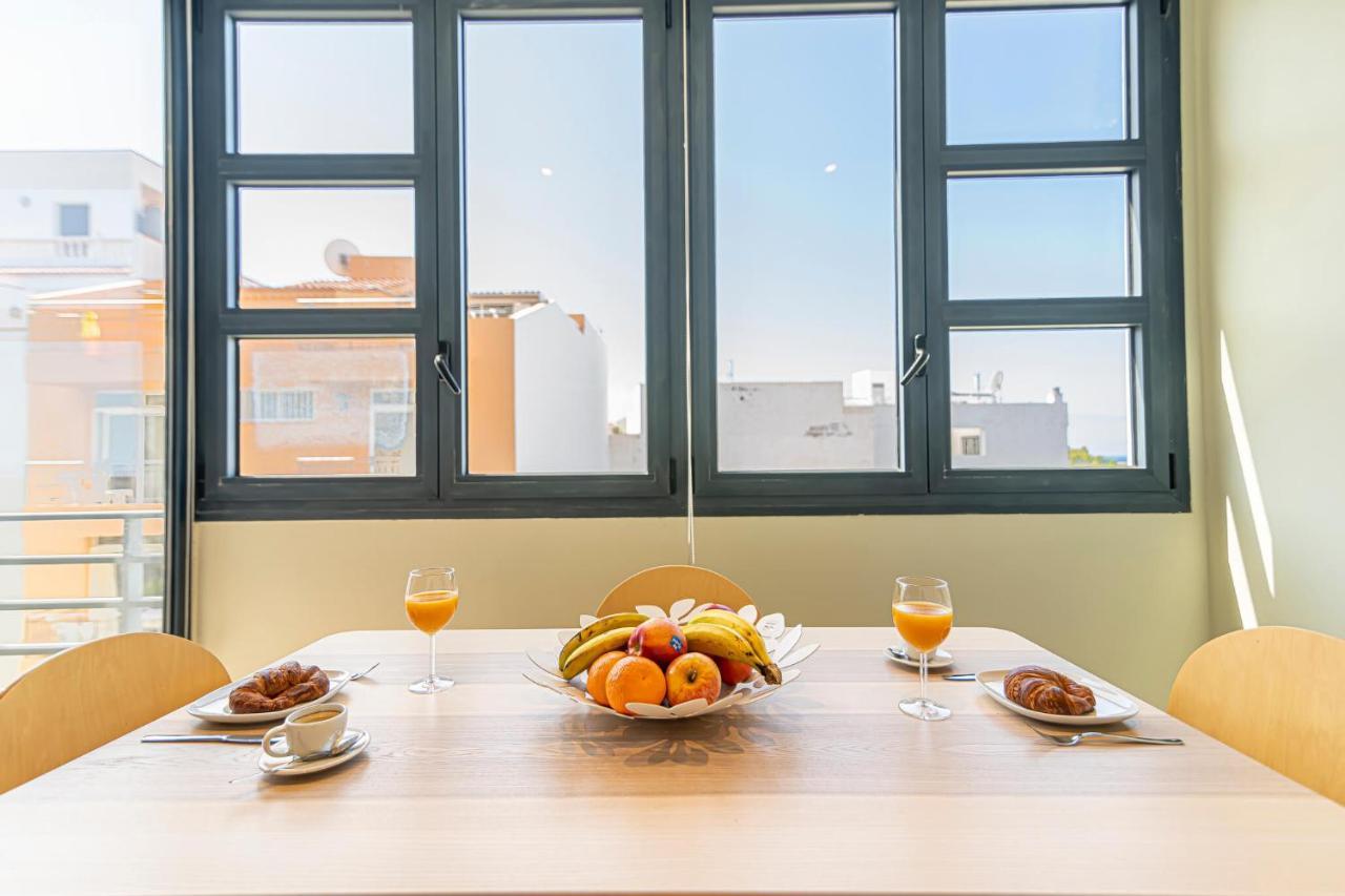 Luxury Holidays Suites, Playa De Los Cristianos Лос-Крістіанос Екстер'єр фото